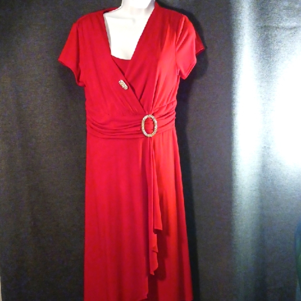 Women's Elegant Red Midi Short Sleeve Dress Size 10 Vintage? Shoulder Pads